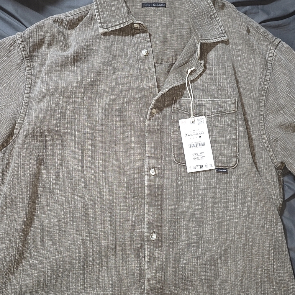 Zara Men's Casual Gray Button Down Shirt